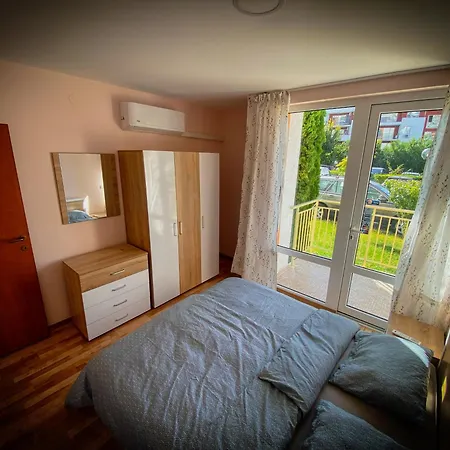 Z-apartment Апартамент *